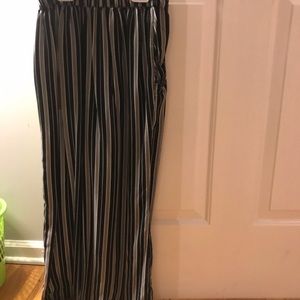 Stripped Capri shirt pants